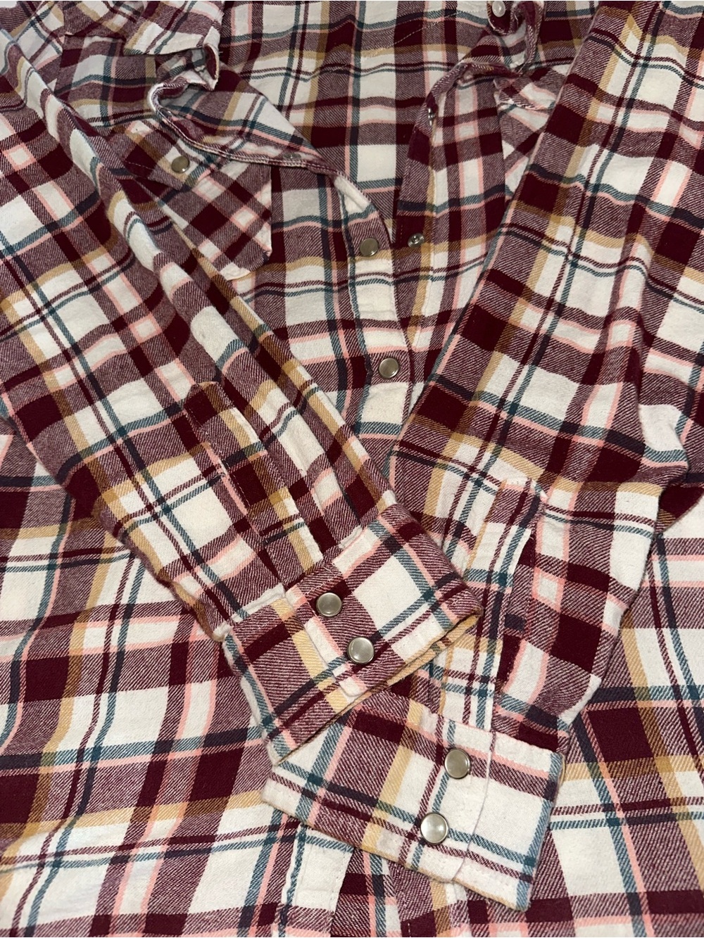 Wrangler Women’s XL Plaid Pearl Snap Flannel Shirt - Picture 4 of 7